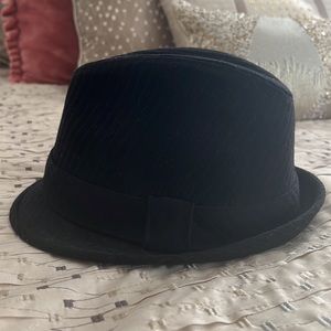 Stylish Black Wool Fedora